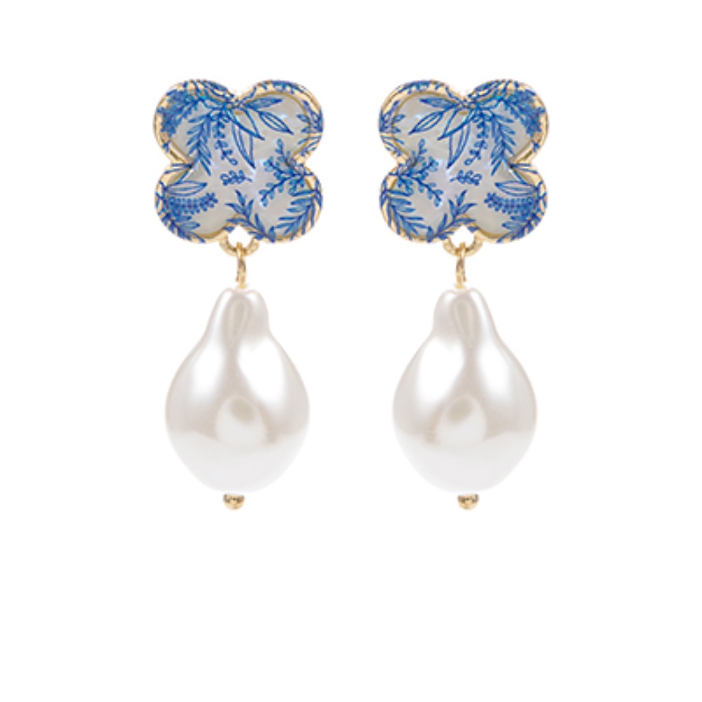 Floral Printed Clover Pearl Drop Earrings 85$